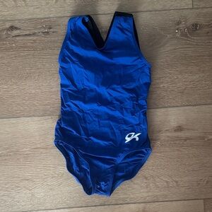 Girls leotard small